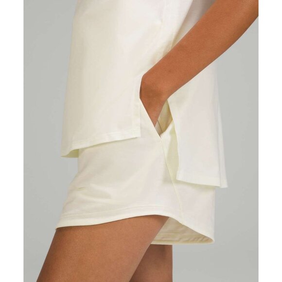 Pre-Loved Lululemon Tank-And-Short Romper 3" Lemon Sorbet Size 0 - Picture 2 of 5